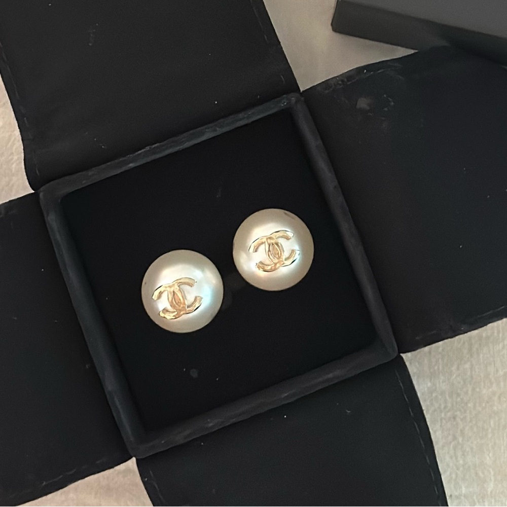 CHANEL Gold Logo White Pearl Earrings
